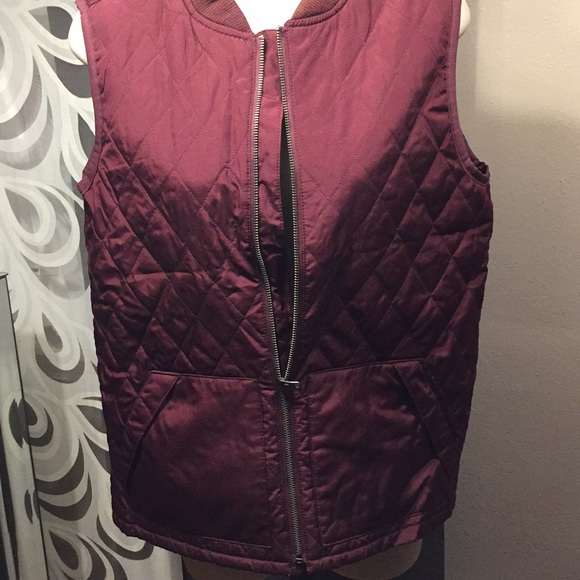 Vest - Picture 2 of 3